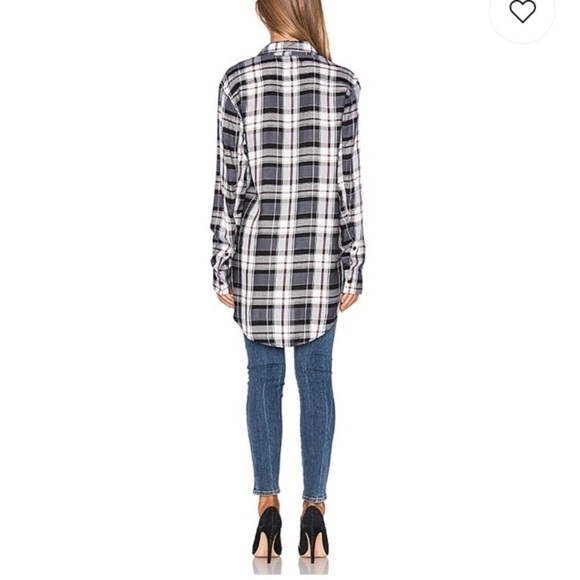 Cupcakes and Cashmere Cruz high low flannel top Medium - Picture 2 of 14